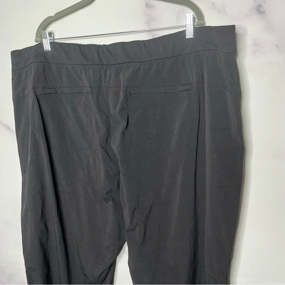 Athleta Black Trekkie Hike Pant‎ - Picture 12 of 15